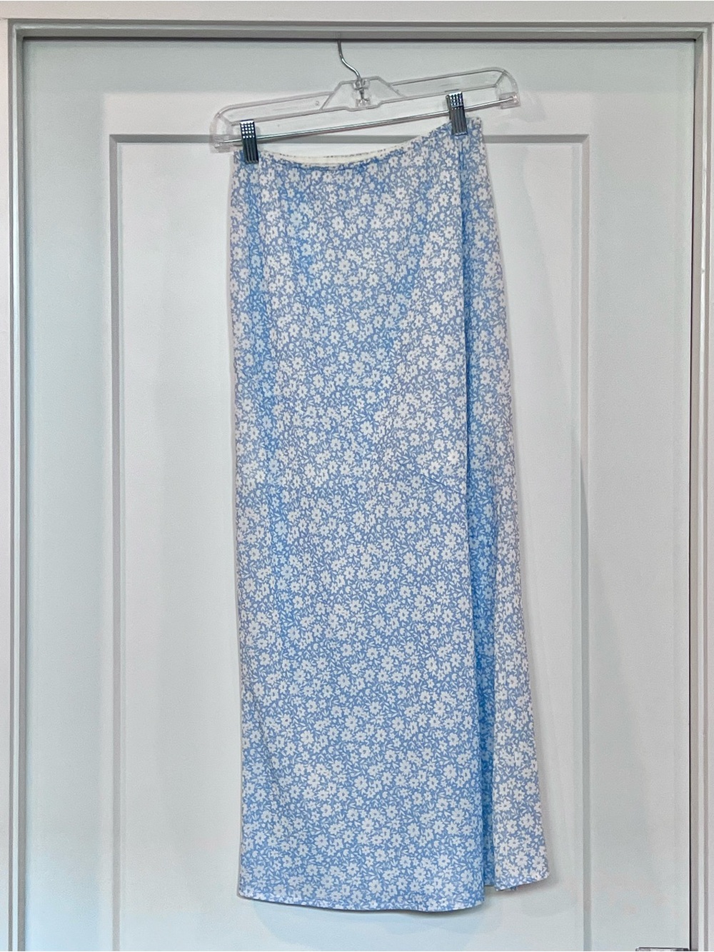 NWOT Princess Polly Light Blue Floral Slip Skirt - sz 2